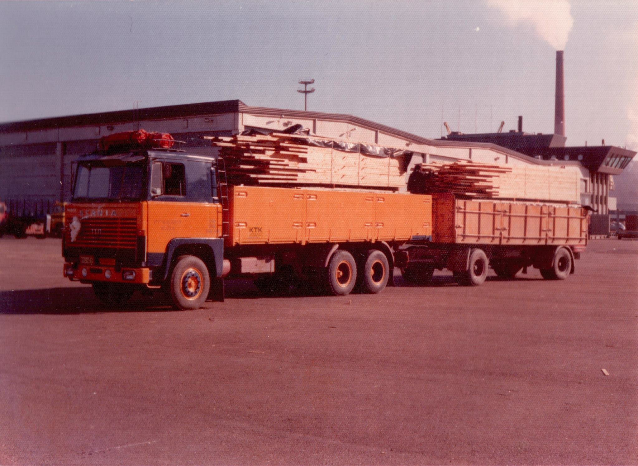Yrityksen toinen auto joka hankittiin Bedfordin jälkeen. Scania 110.